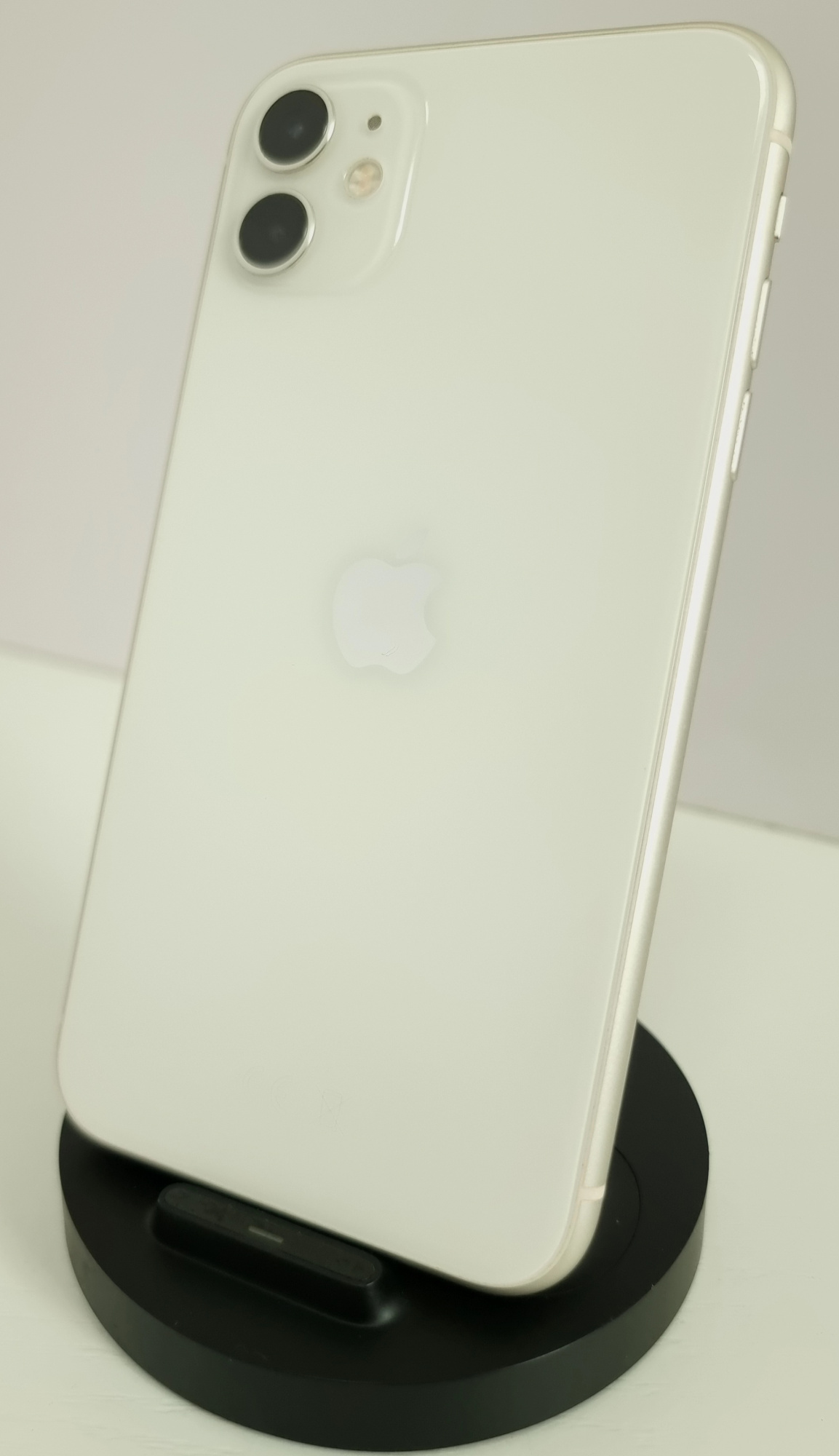 iPhone 11 128Гб (77% / Без коробки / Темные полосы на экране) Белый - Б/У ★★★☆☆